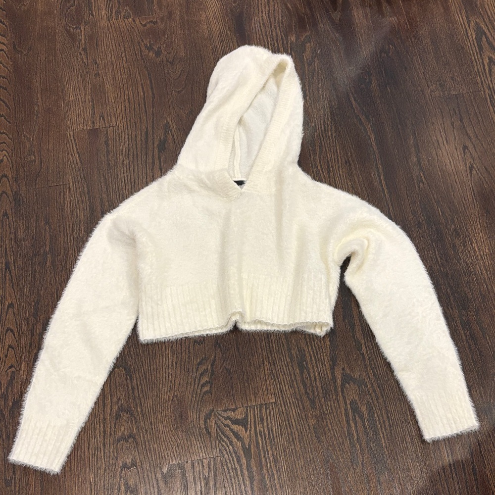 Katie J NYC Girls Cream Hooded Sweater Size Medium